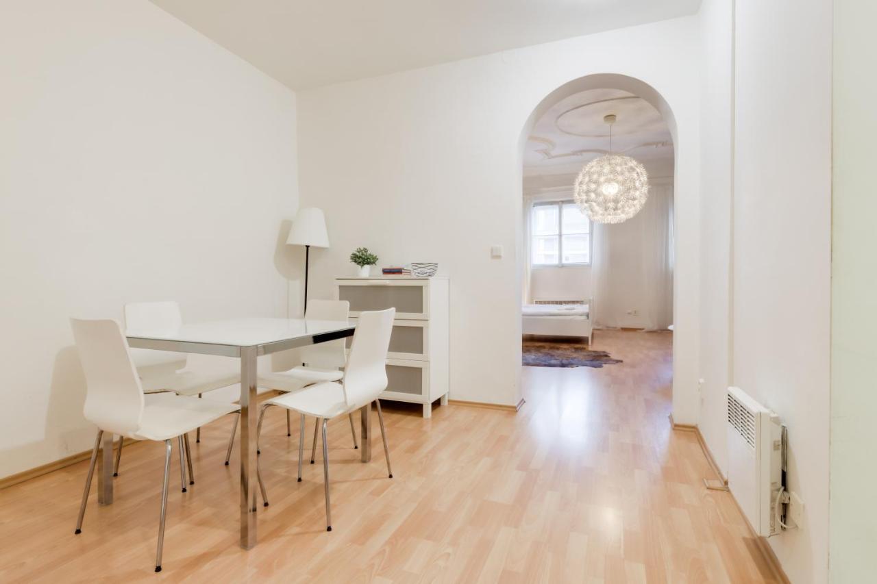 Curiosity Apartments Prague Extérieur photo